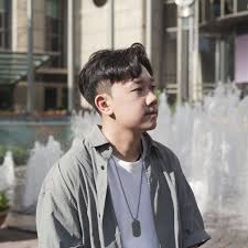 資深編輯